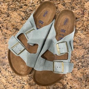 New Arizona Suede Birkenstock Sandals size 39 US8/8.5